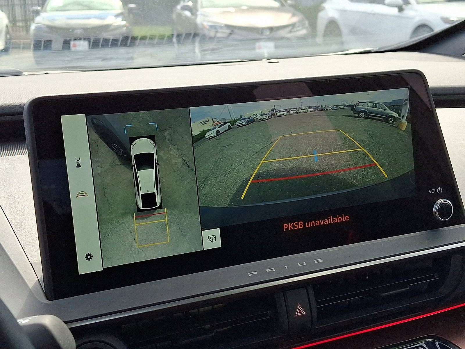Used 2024 Toyota Prius Prime Premium w/ Advanced Technology Package FWD image 19