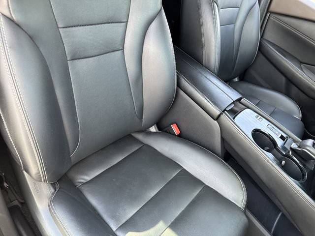 Used 2023 Nissan Rogue SL w/ SL Premium Package FWD image 17