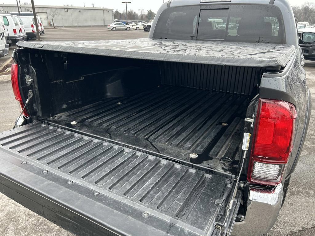 Used 2020 Toyota Tacoma SR5 image 13