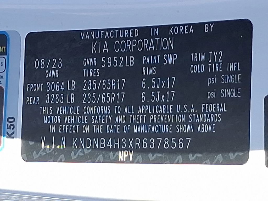 Certified 2024 Kia Carnival LX image 26