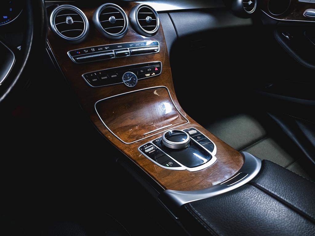 Used 2017 Mercedes-Benz C 300 4MATIC Sedan image 33