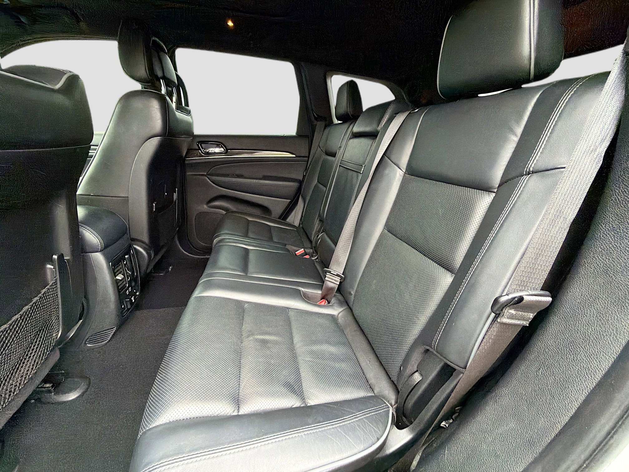 Used 2020 Jeep Grand Cherokee Overland image 20