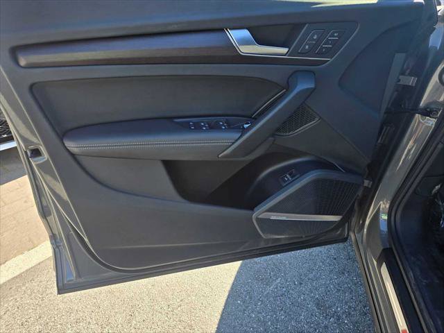 Used 2023 Audi Q5 2.0T Premium Plus w/ Premium Plus Package AWD/4WD image 24