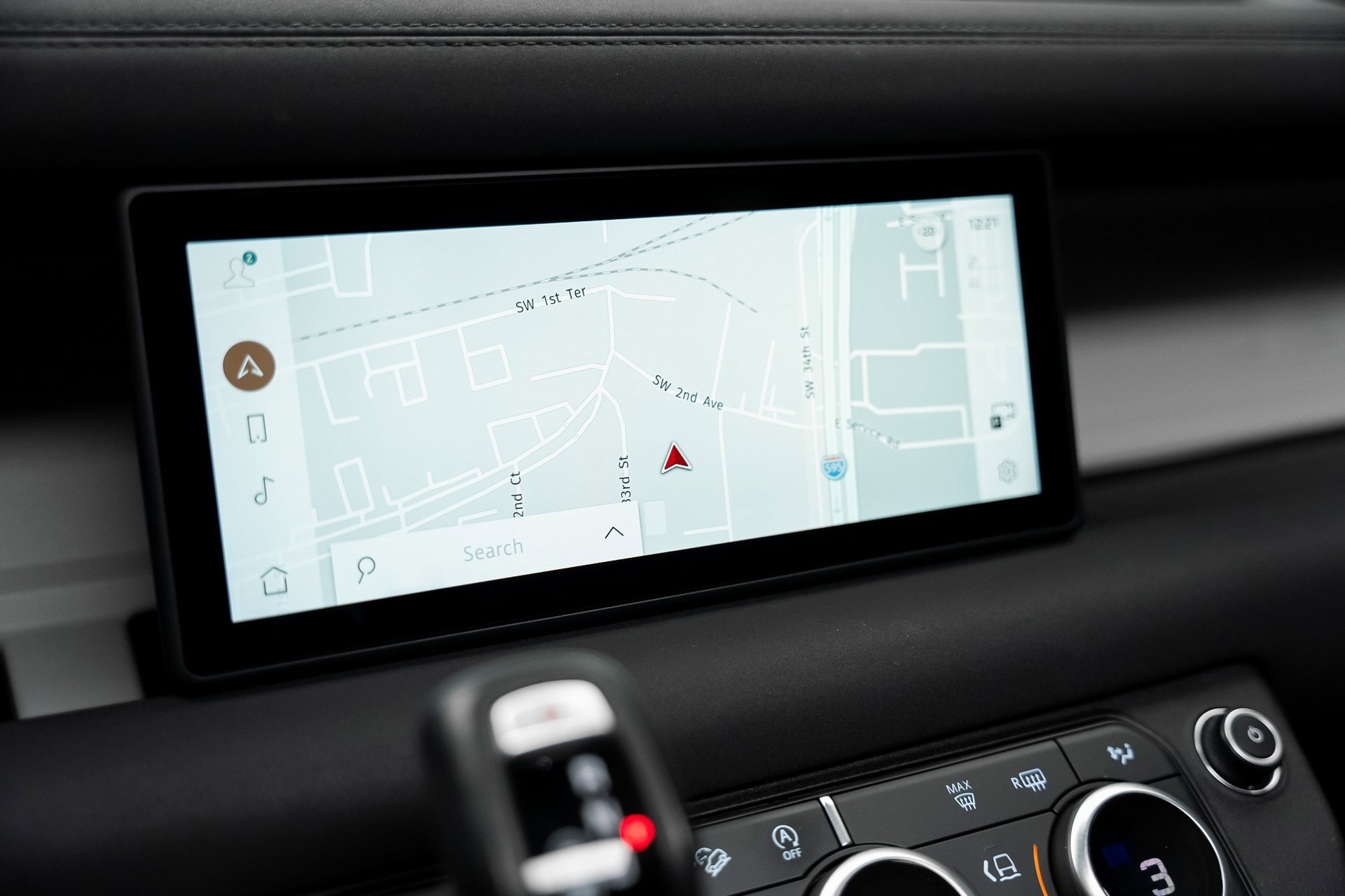 Used 2022 Land Rover Defender 110 SE image 48