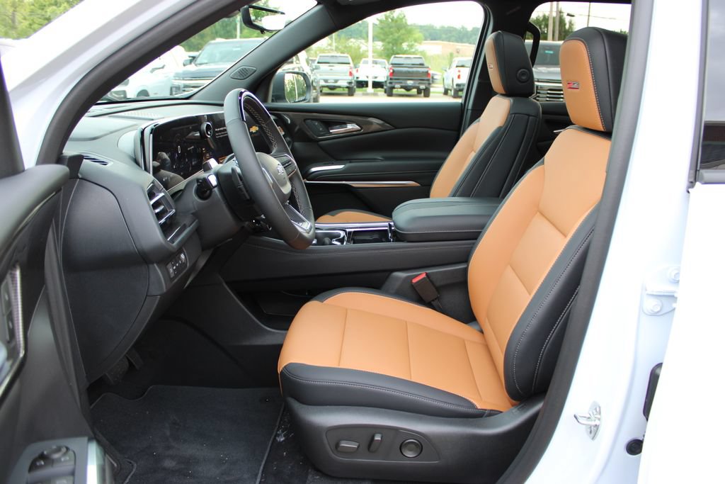 New 2027 Chevrolet Traverse Z71 w/ Enhanced Driving Package AWD/4WD image 15