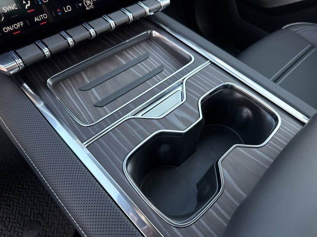 New 2025 GMC Sierra EV Denali image 24