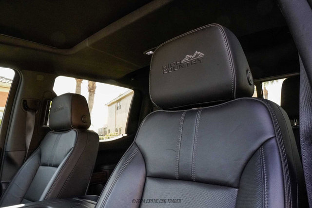 Used 2019 Chevrolet Silverado 1500 High Country w/ Technology Package AWD/4WD image 62