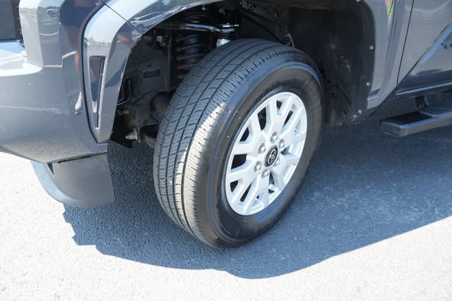 Used 2024 Toyota Tacoma SR5 AWD/4WD image 11