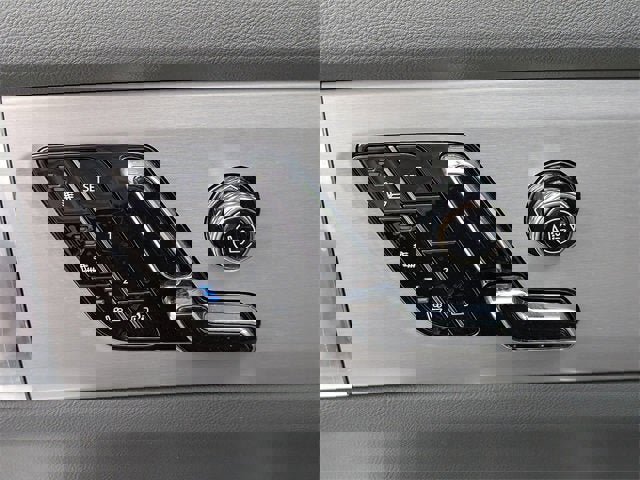 New 2026 Cadillac Vistiq Sport w/ LPO, Floor Liner Package image 21