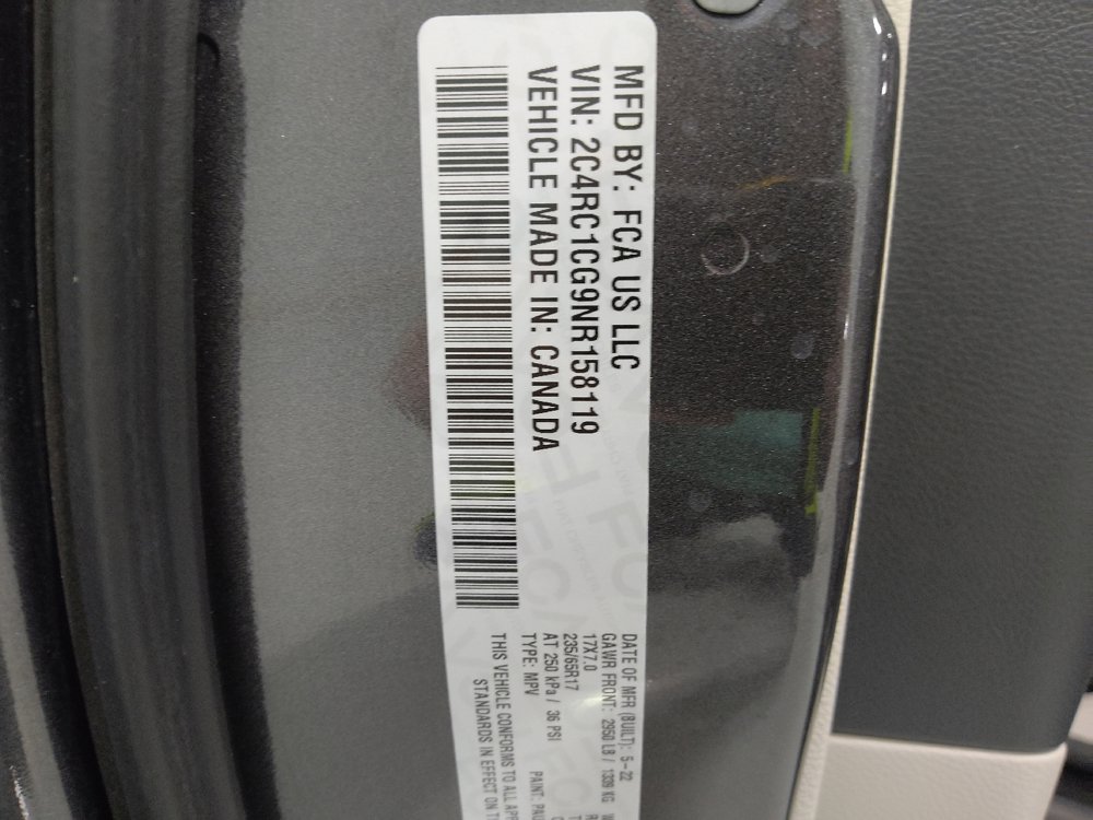 Used 2022 Chrysler Voyager LX image 33