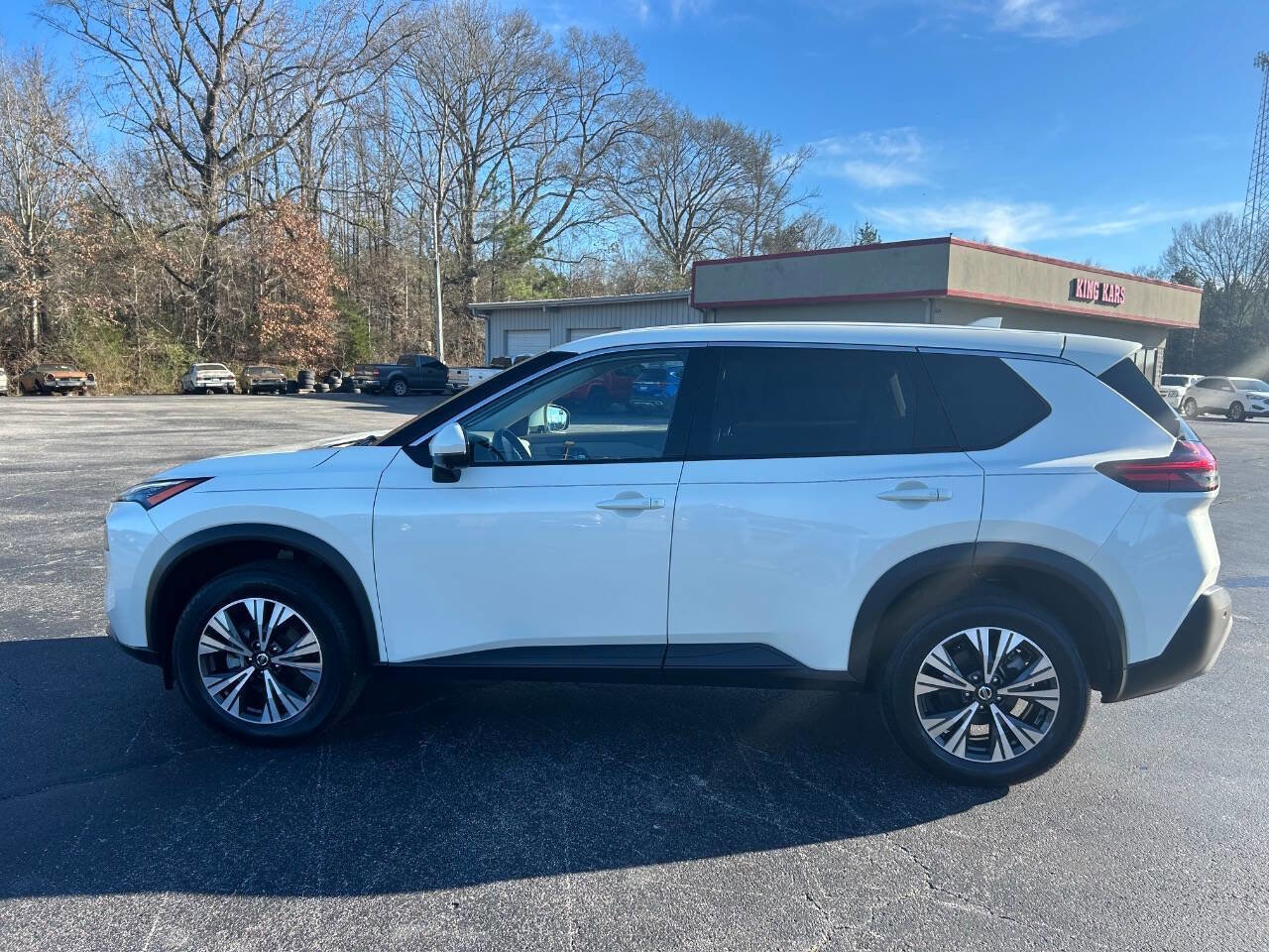 Used 2021 Nissan Rogue SV image 8