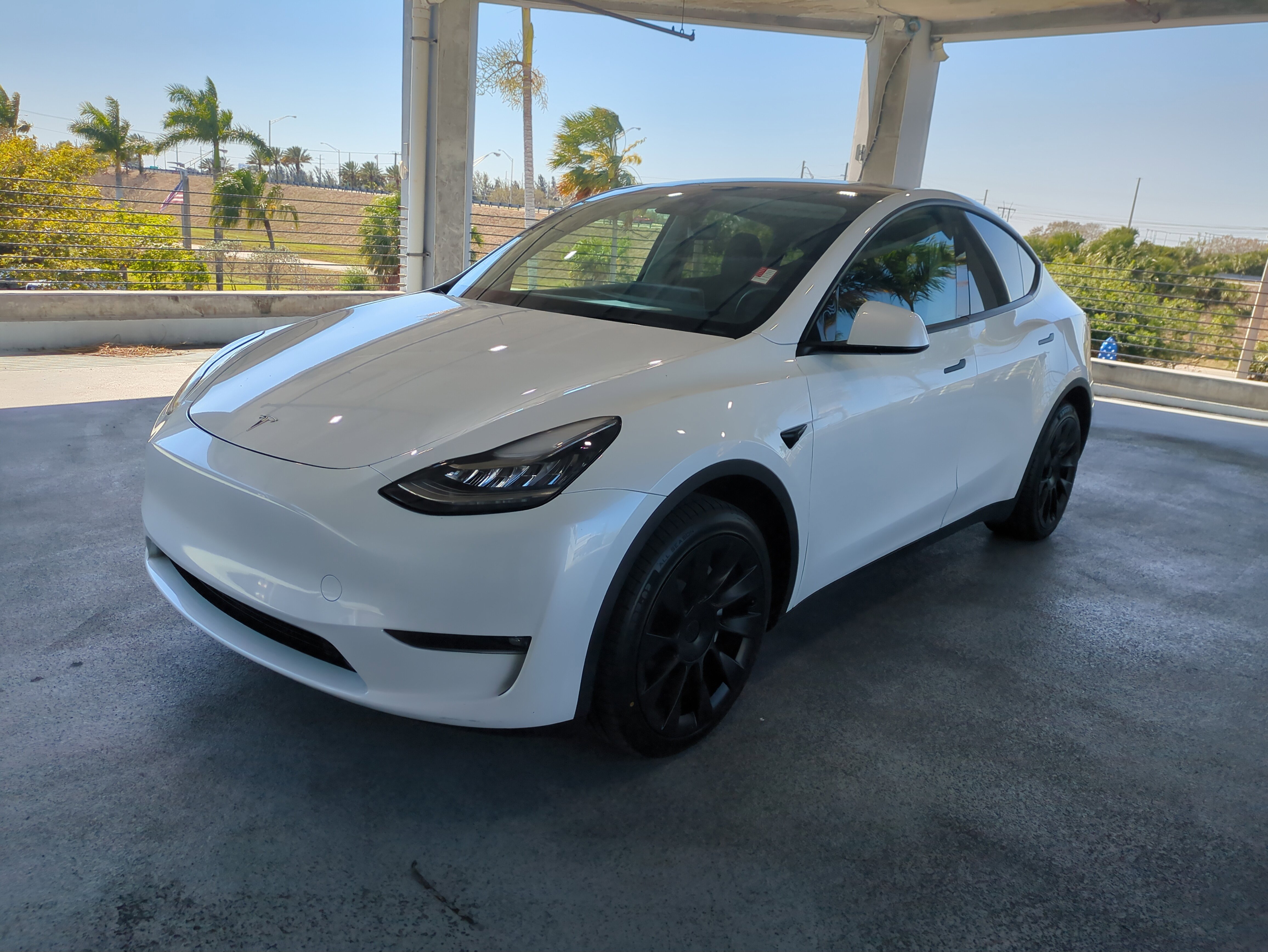 Used 2023 Tesla Model Y Long Range image 9