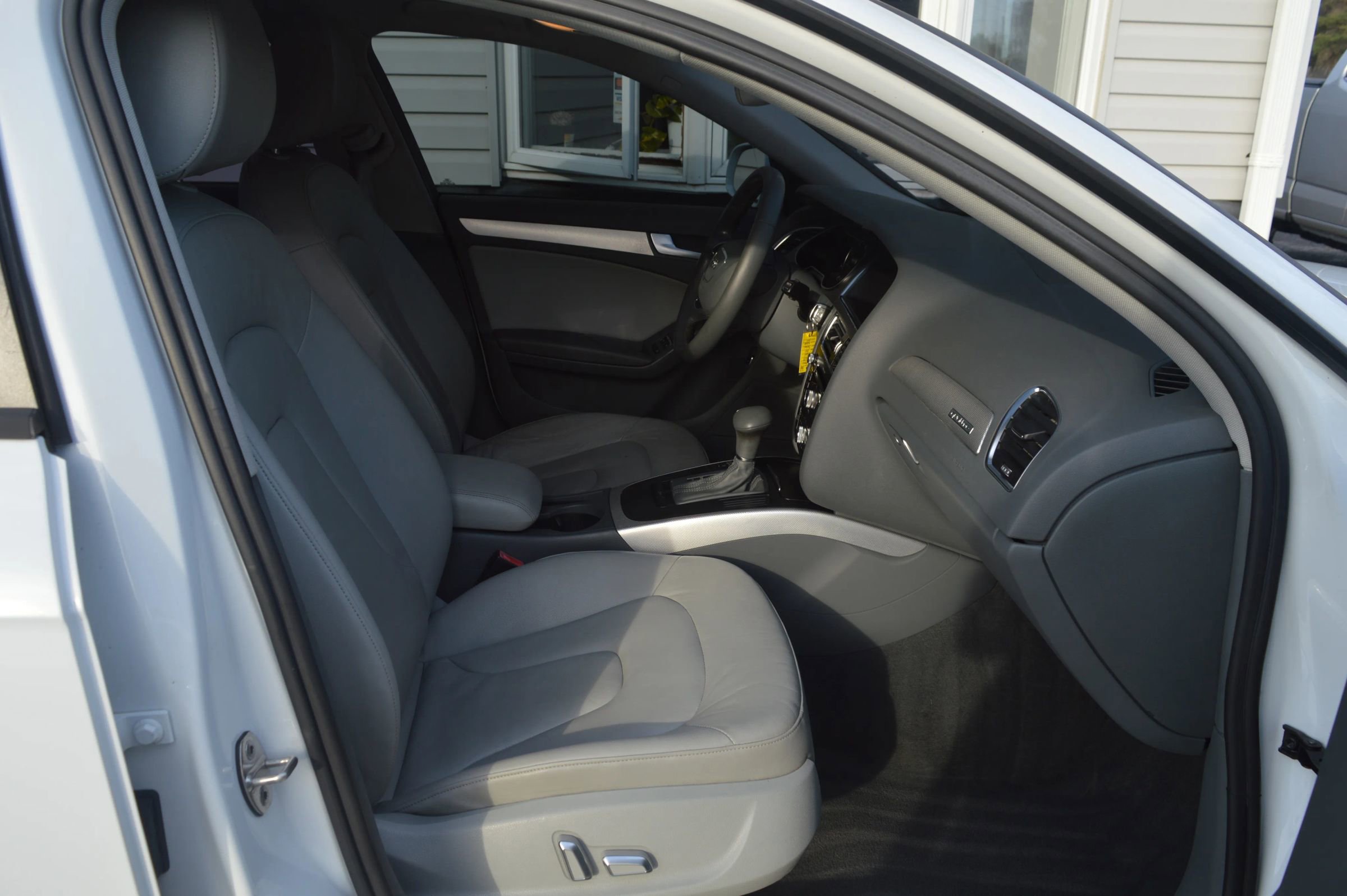 Used 2013 Audi A4 2.0T Premium image 16