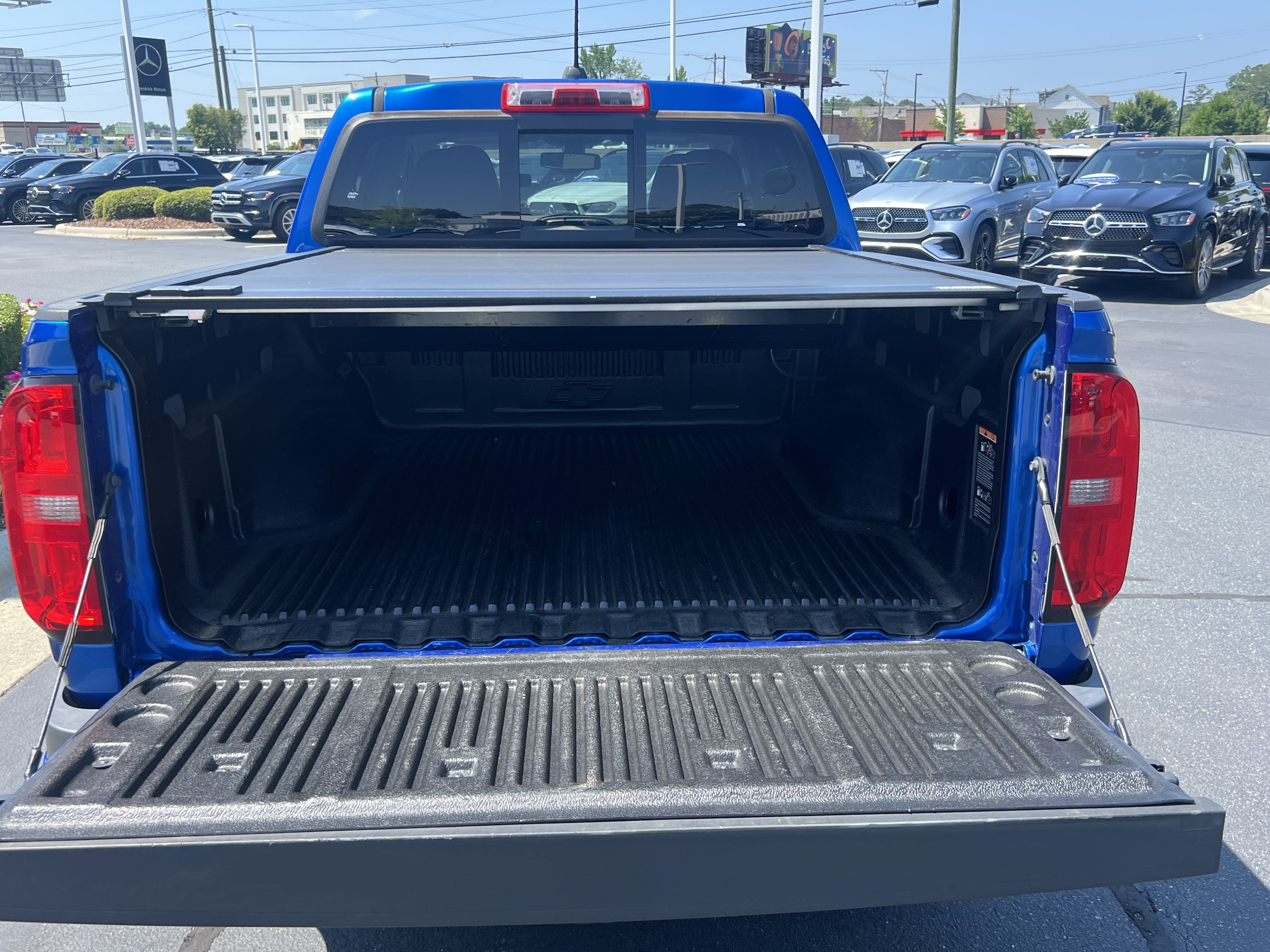 Used 2018 Chevrolet Colorado Z71 AWD/4WD image 34