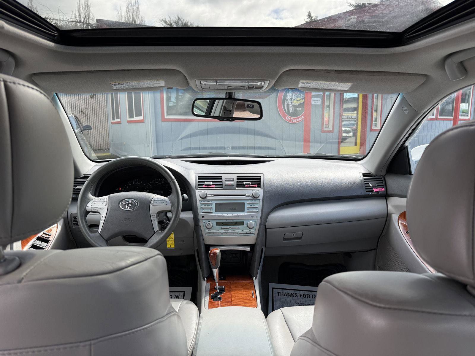 Used 2009 Toyota Camry XLE image 14