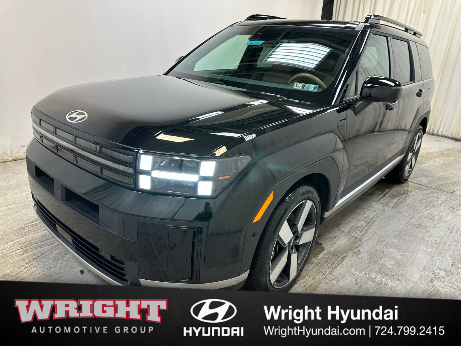 Used 2024 Hyundai Santa Fe Limited image 3