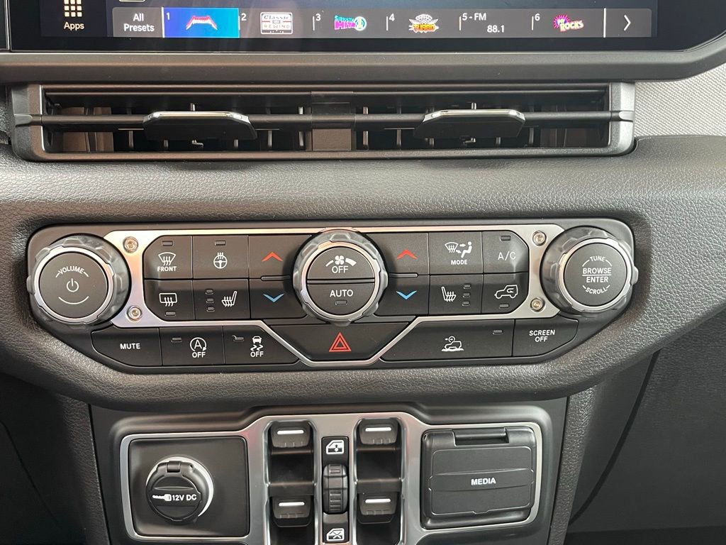 New 2025 Jeep Wrangler Willys image 32