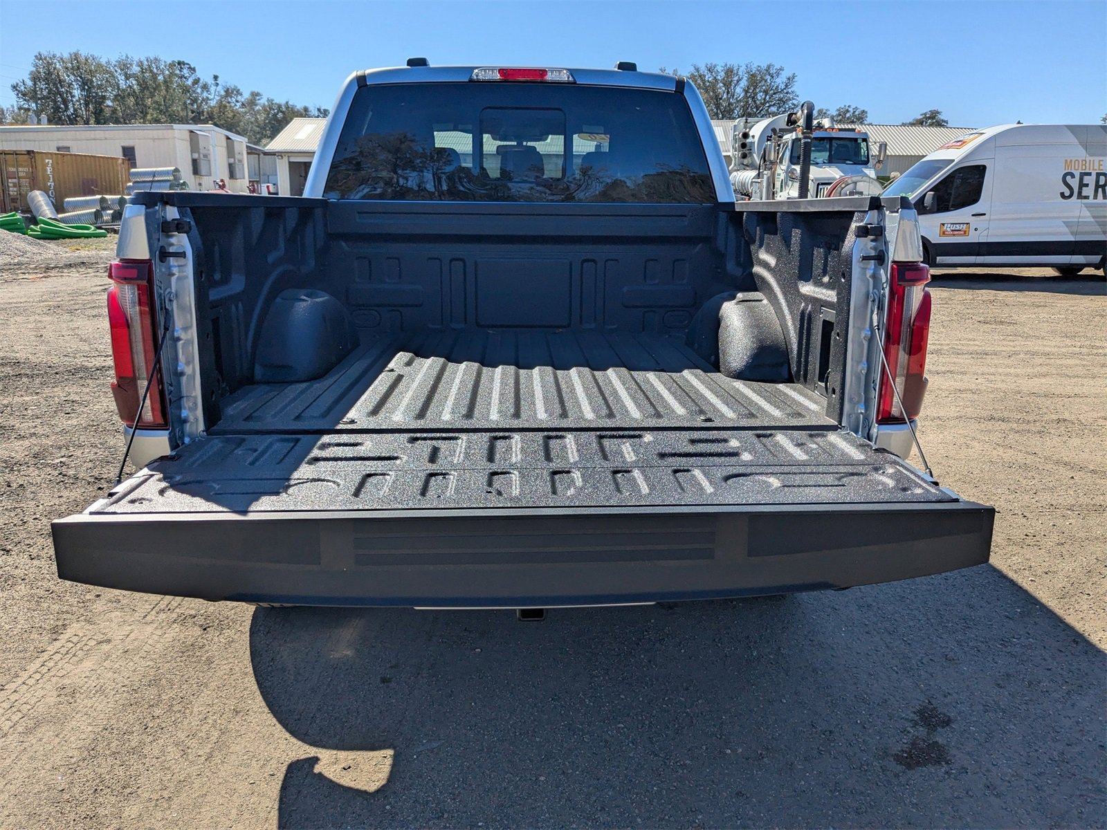 New 2026 Ford F150 Lariat w/ Equipment Group 502A High image 13