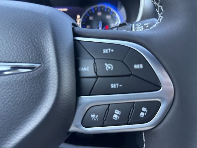 New 2026 Chrysler Pacifica Select image 26