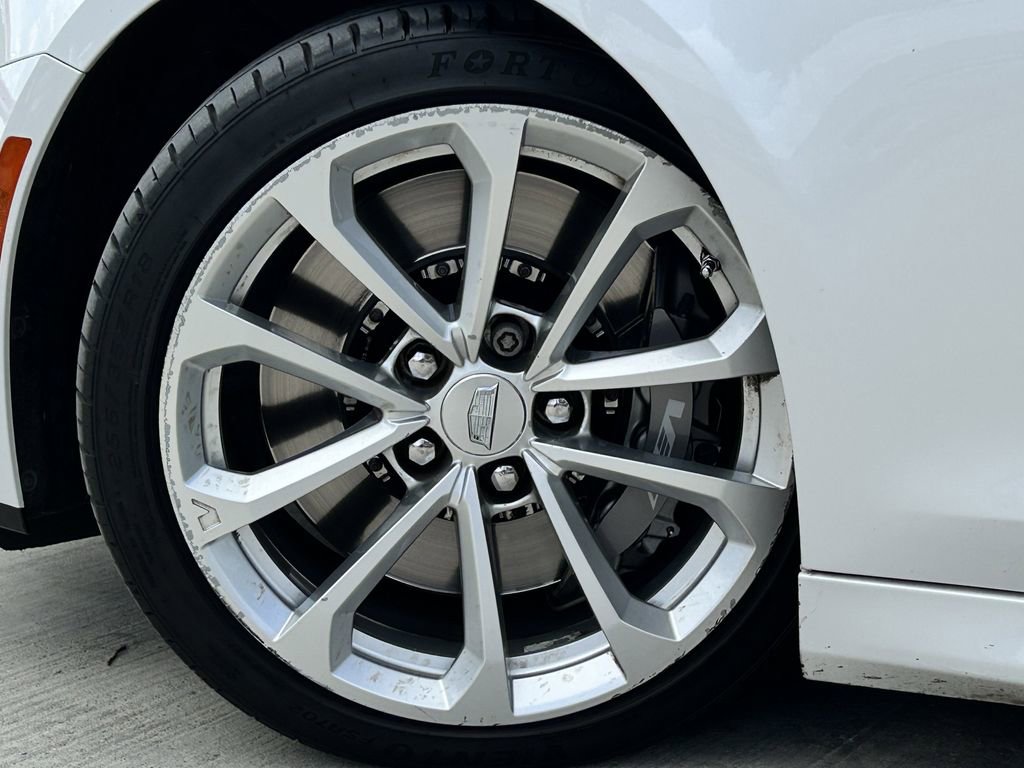 Used 2016 Cadillac ATS V w/ Luxury Package RWD image 11