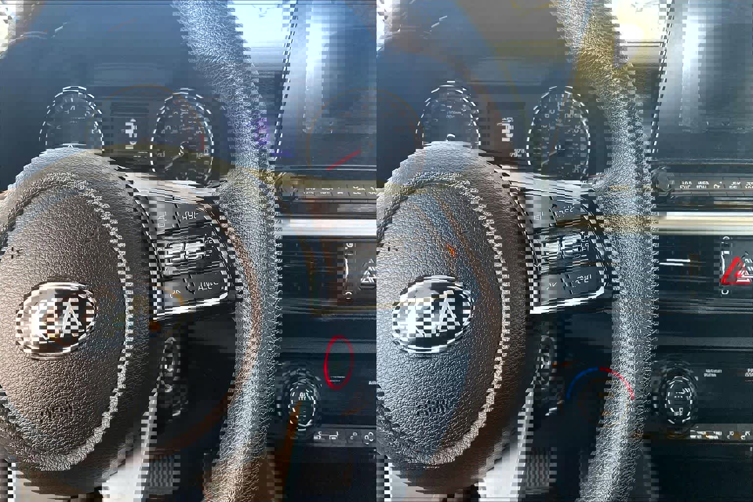 Used 2019 Kia Forte LXS image 22