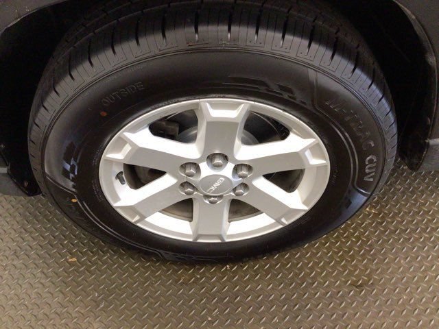 Used 2013 GMC Acadia SLE AWD/4WD image 24
