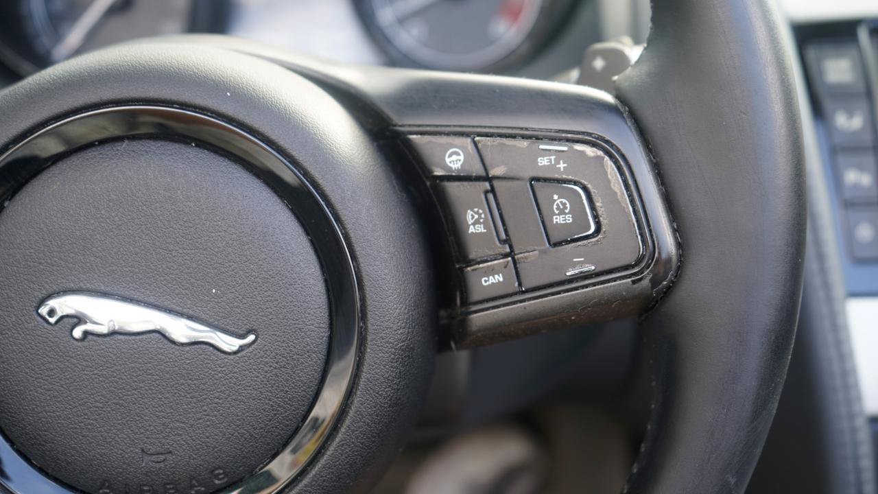 Used 2014 Jaguar F-TYPE Convertible RWD image 71