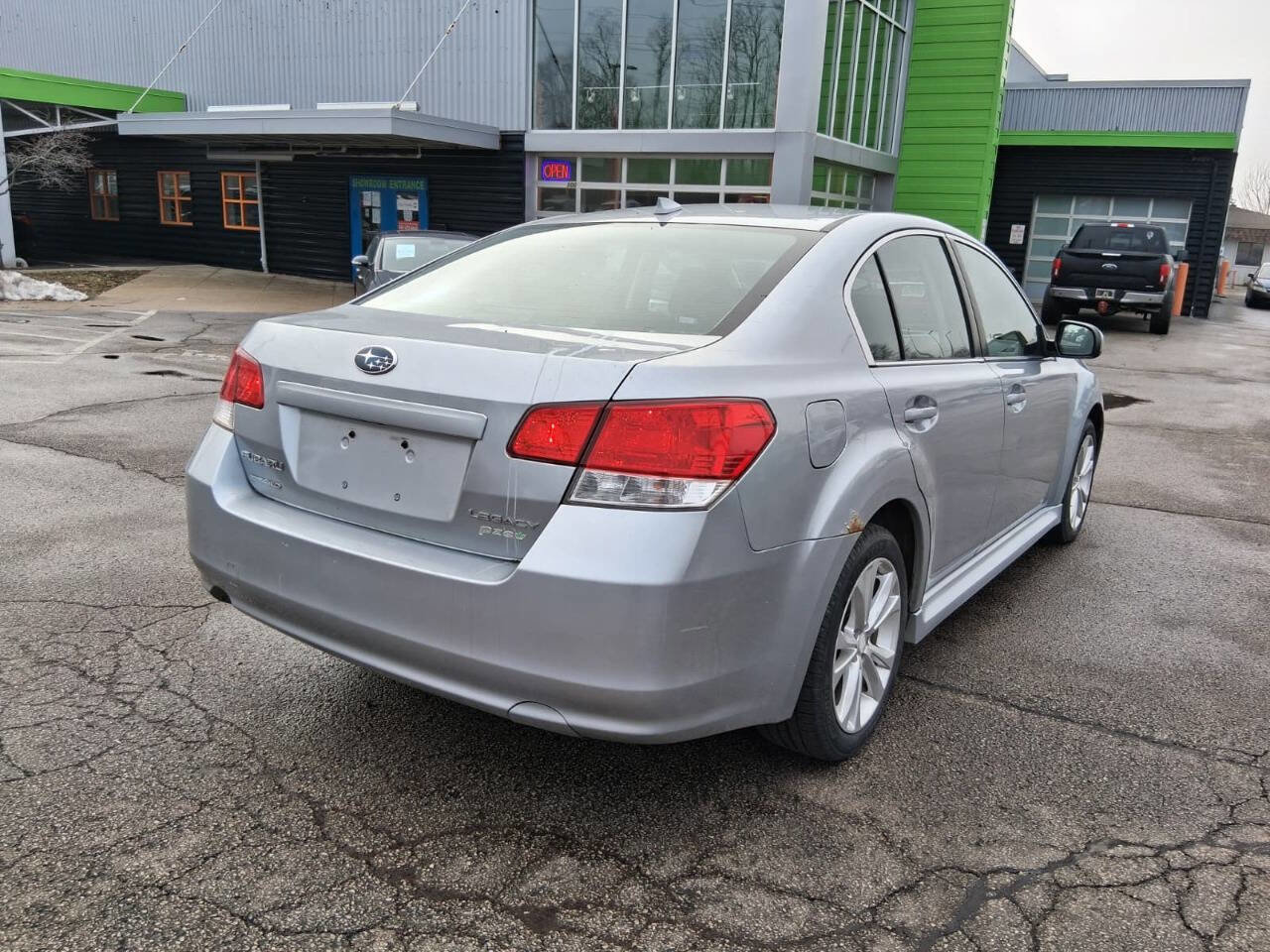 Used 2014 Subaru Legacy 2.5i Premium AWD/4WD image 5
