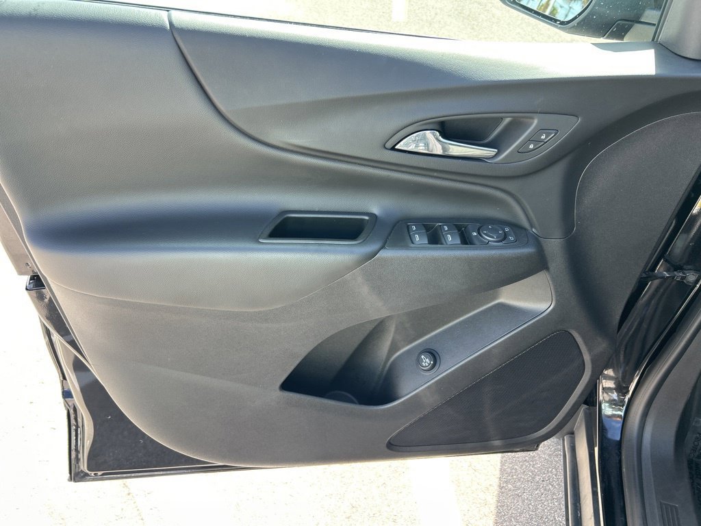 Used 2024 Chevrolet Equinox LT AWD/4WD image 18