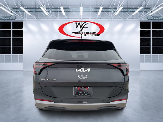 Used 2026 Kia Sportage EX FWD image 4