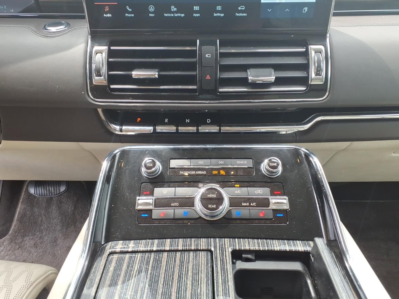 Used 2024 Lincoln Navigator Black Label AWD/4WD image 27