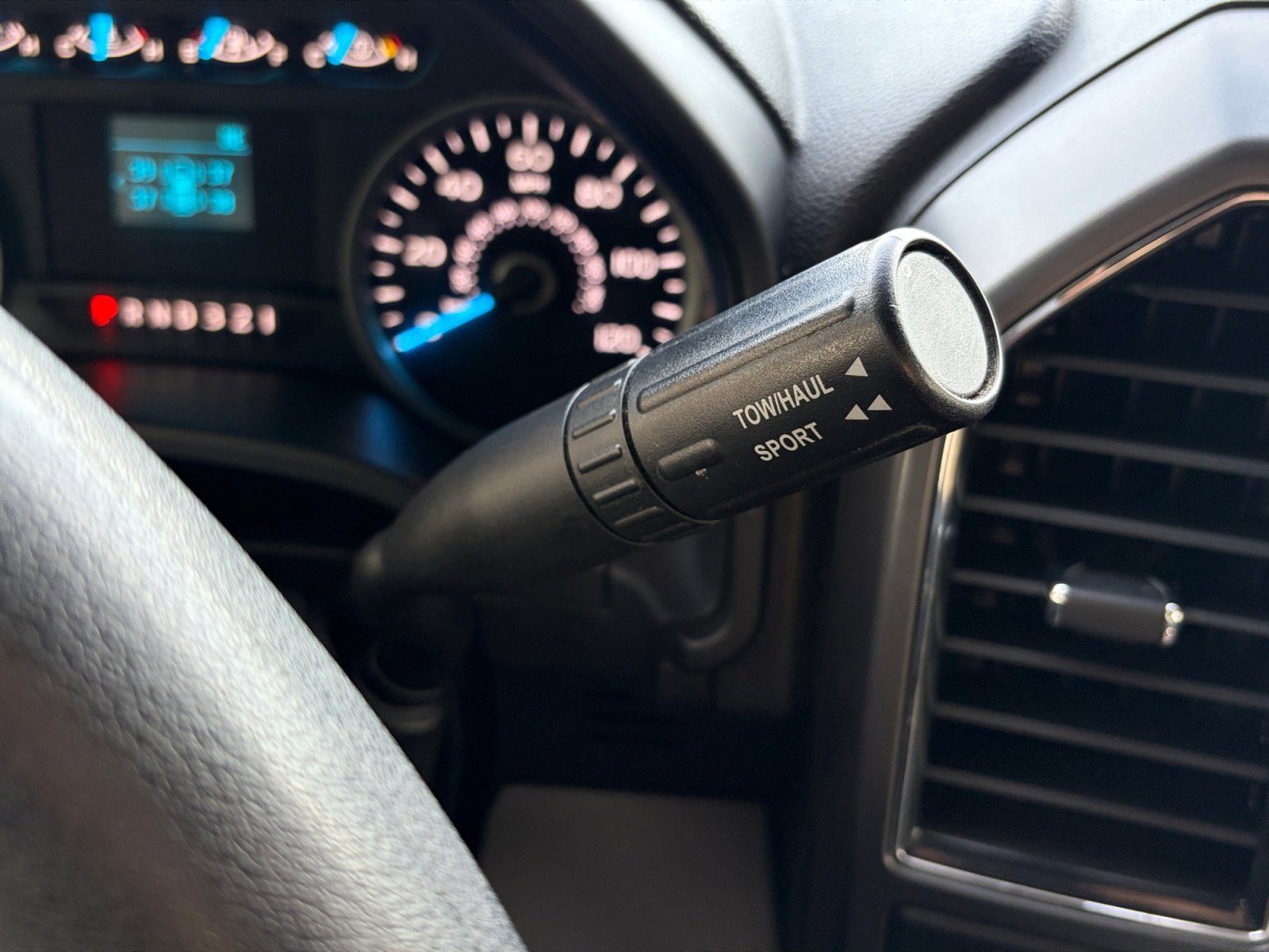 Used 2017 Ford F150 XLT image 20