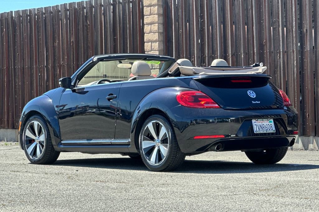 Used 2013 Volkswagen Beetle 2.0T image 5