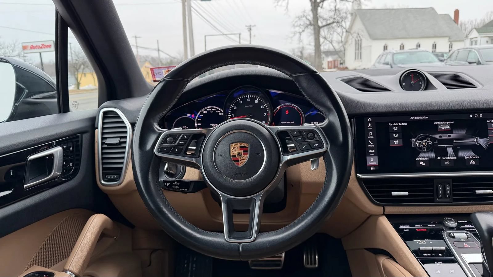 Used 2019 Porsche Cayenne S w/ Premium Plus Package AWD/4WD image 27