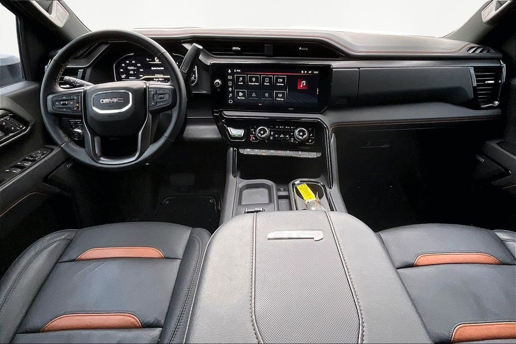 Used 2025 GMC Sierra 3500 AT4 w/ AT4 Premium Plus Package image 8