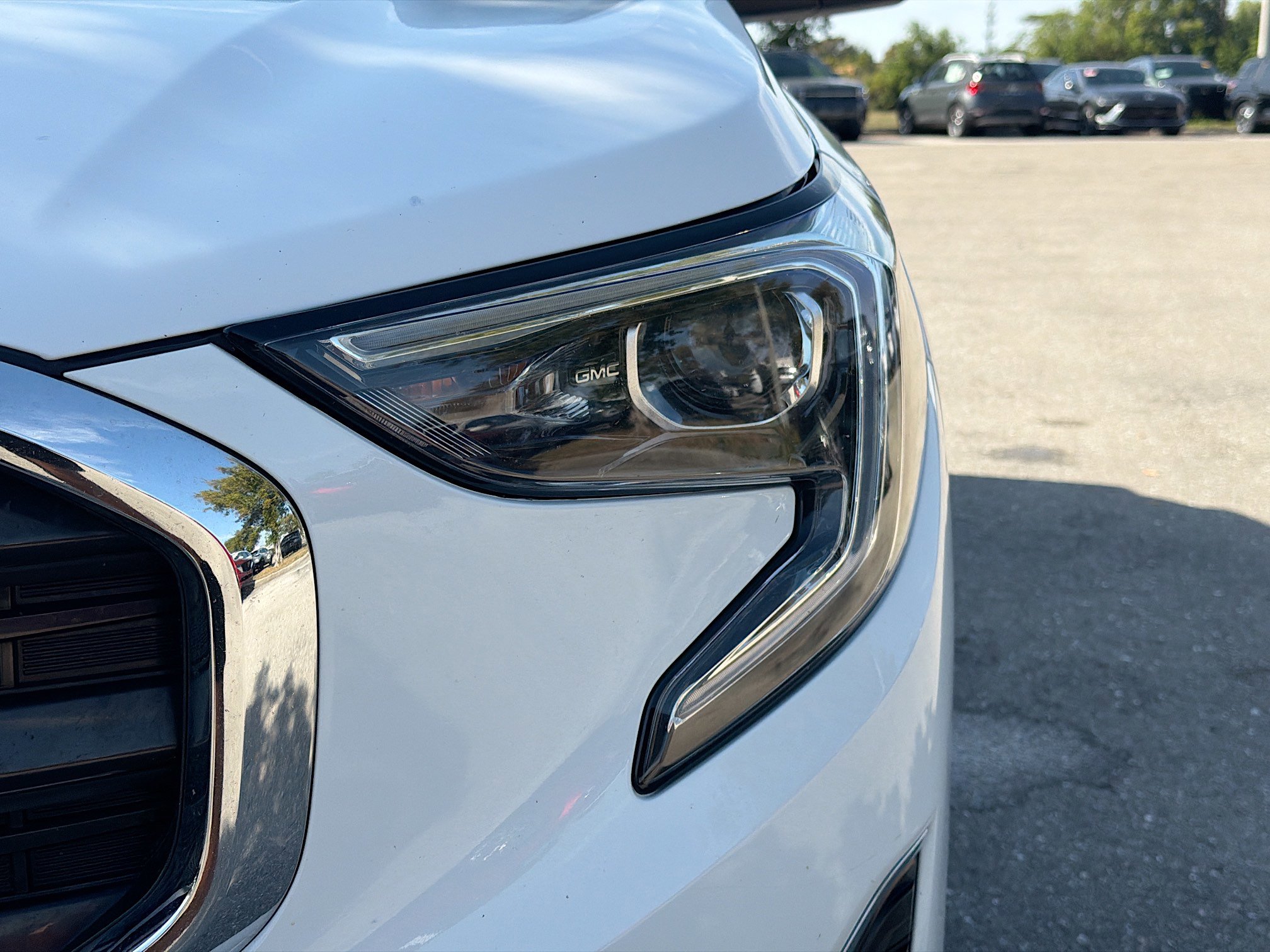 Used 2020 GMC Terrain SLE image 10