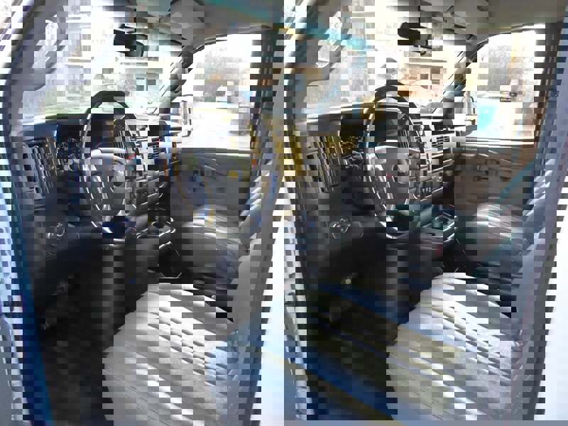 Used 2017 Chevrolet Express 2500 LS image 14