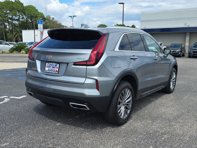 Used 2025 Cadillac XT4 Premium Luxury FWD image 4