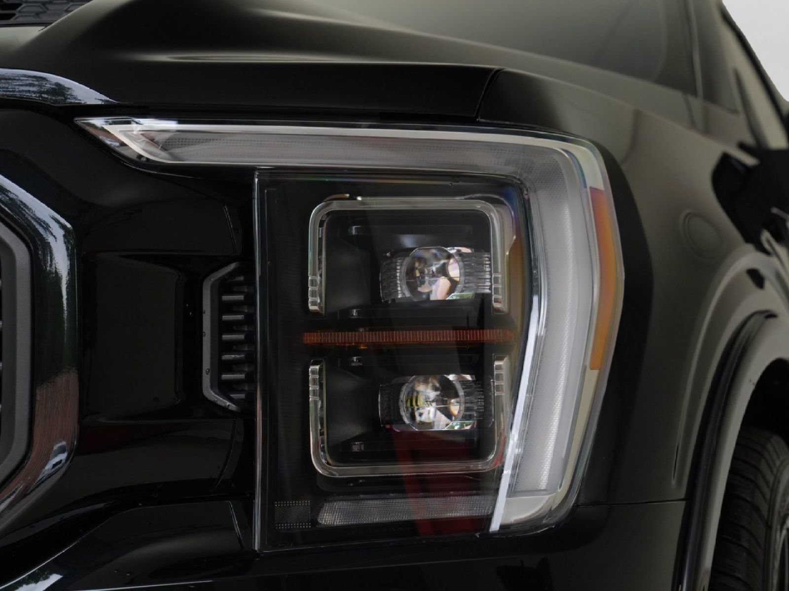 Used 2022 Ford F150 Lariat w/ Equipment Group 502A High AWD/4WD image 35