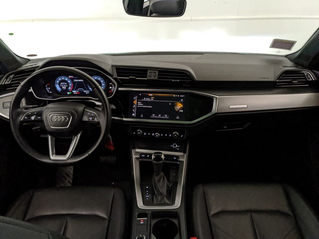 Used 2025 Audi Q3 2.0T Premium AWD/4WD image 7
