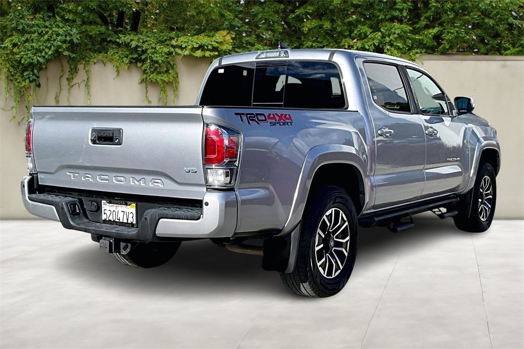 Used 2020 Toyota Tacoma TRD Sport image 5
