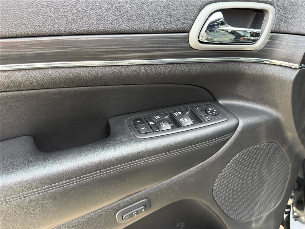 Used 2019 Jeep Grand Cherokee Limited w/ Luxury Group II image 21