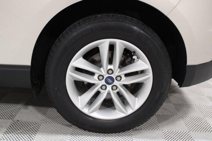 Used 2017 Ford Edge SEL FWD image 40