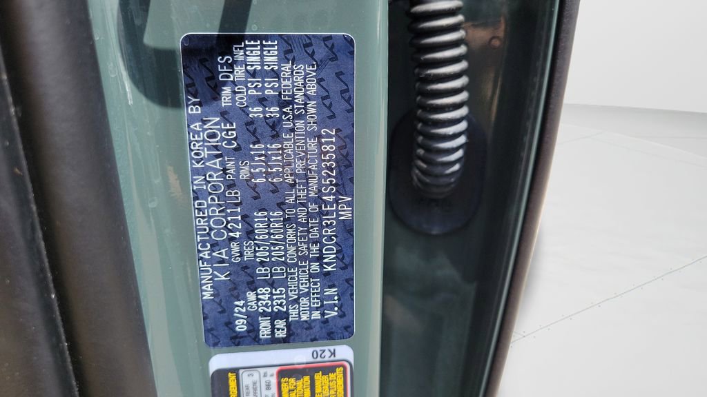 Used 2025 Kia Niro EX FWD image 35