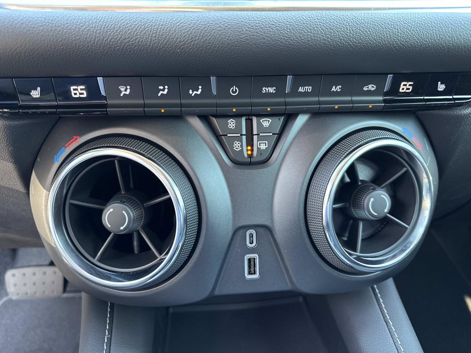 New 2025 Chevrolet Blazer LT w/ Redline Edition image 25