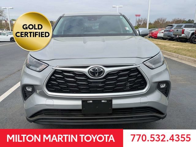 Certified 2024 Toyota Highlander LE FWD image 9