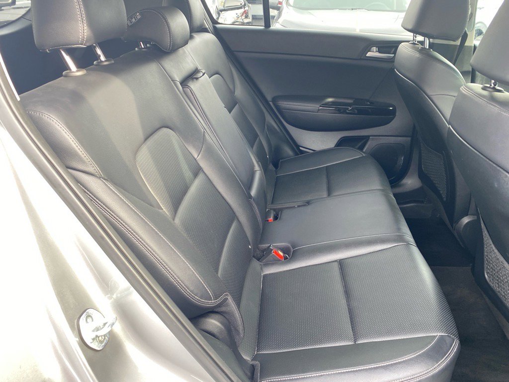 Used 2020 Kia Sportage EX image 25