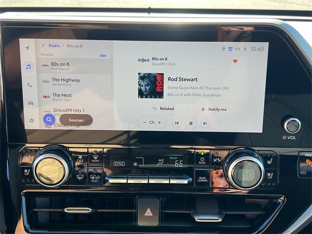 Used 2024 Toyota Highlander Platinum image 29