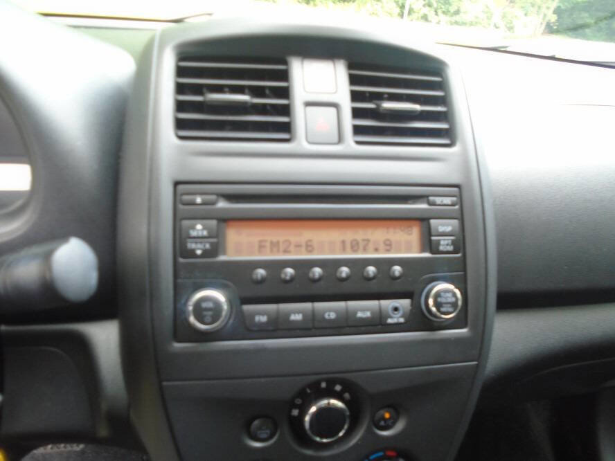 Used 2016 Nissan Versa S Plus FWD image 13