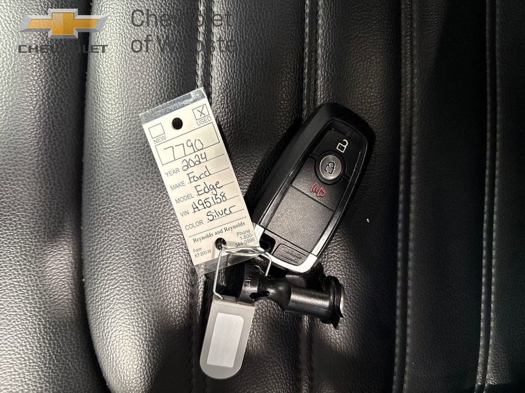 Used 2024 Ford Edge SEL AWD/4WD image 19